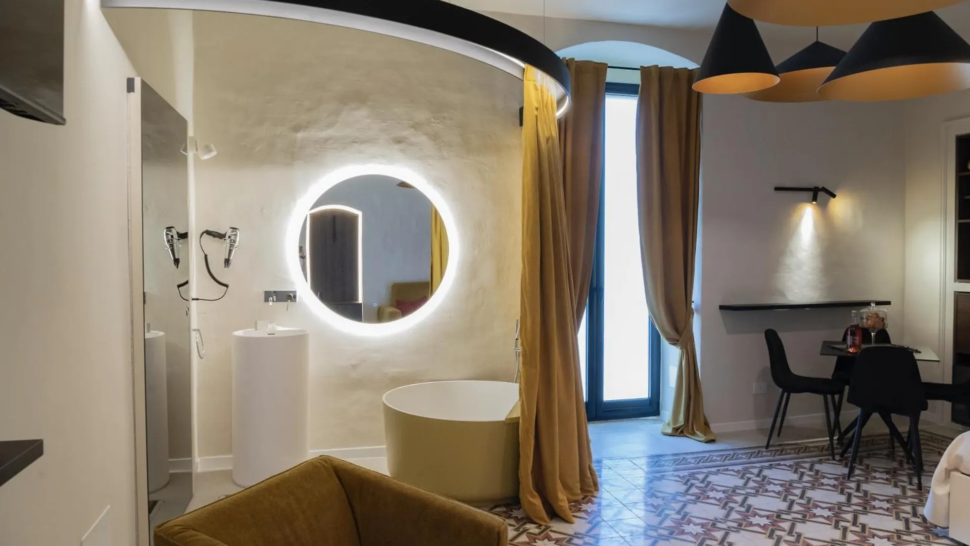 Harmonies Bnb Bari Bed & Breakfast